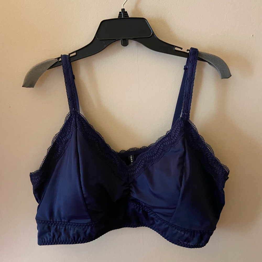 Torrid blue bralette, size 4
